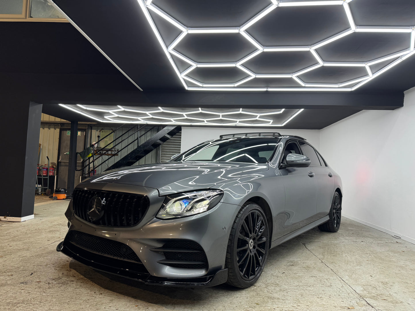 MERCEDES E CLASS W213 SPLITTER BRABUS AMG GLOSS BLACK 2016-2020