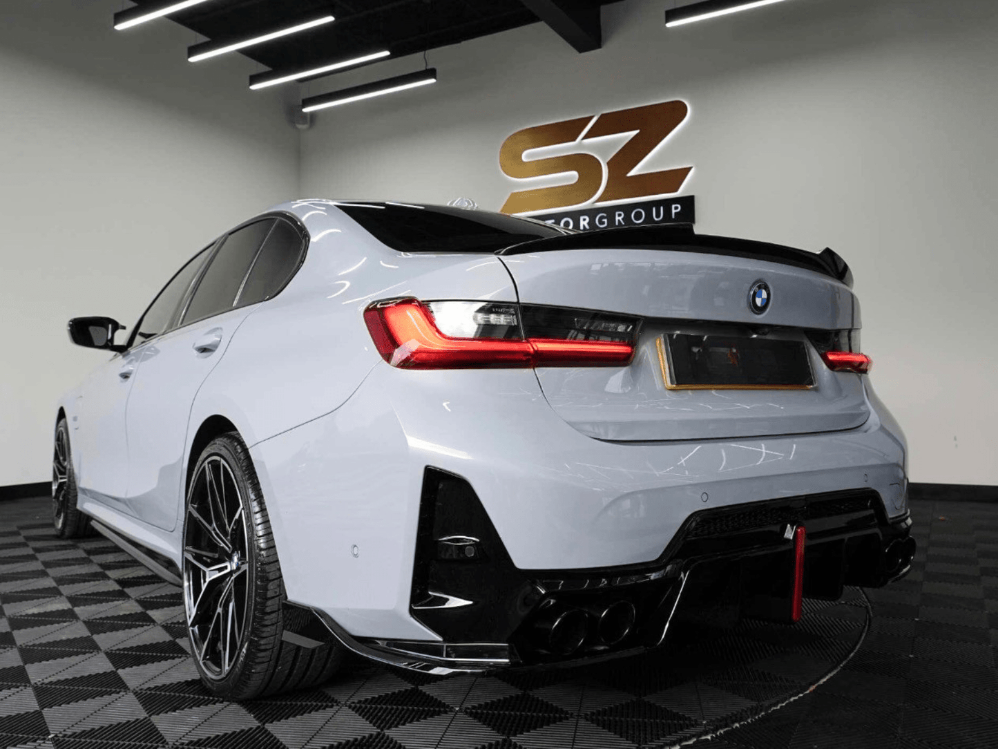 BMW 3 SERIES G20 G21 FULL BODYKIT LCI 2022+ DIFFUSER W/ LIGHT GLOSS BLACK - Mod My Car UK