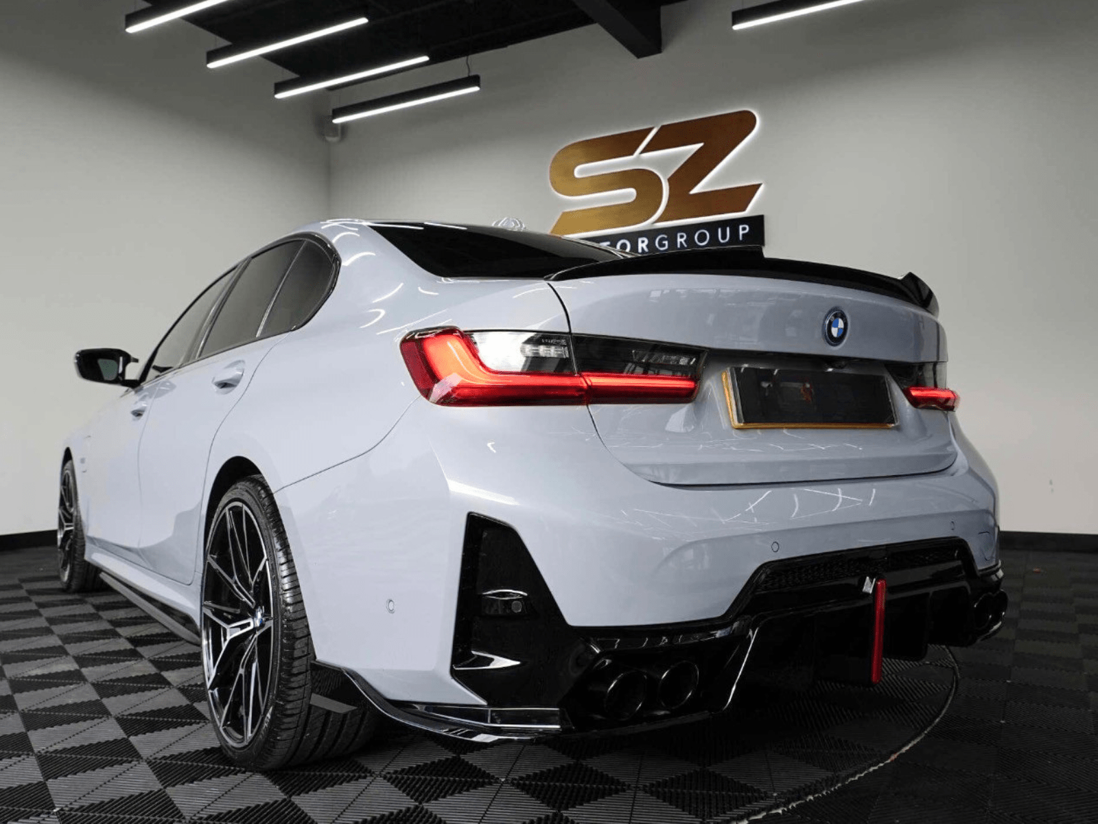 BMW 3 SERIES G20 G21 FULL BODYKIT LCI 2022+ DIFFUSER W/ LIGHT GLOSS BLACK - Mod My Car UK