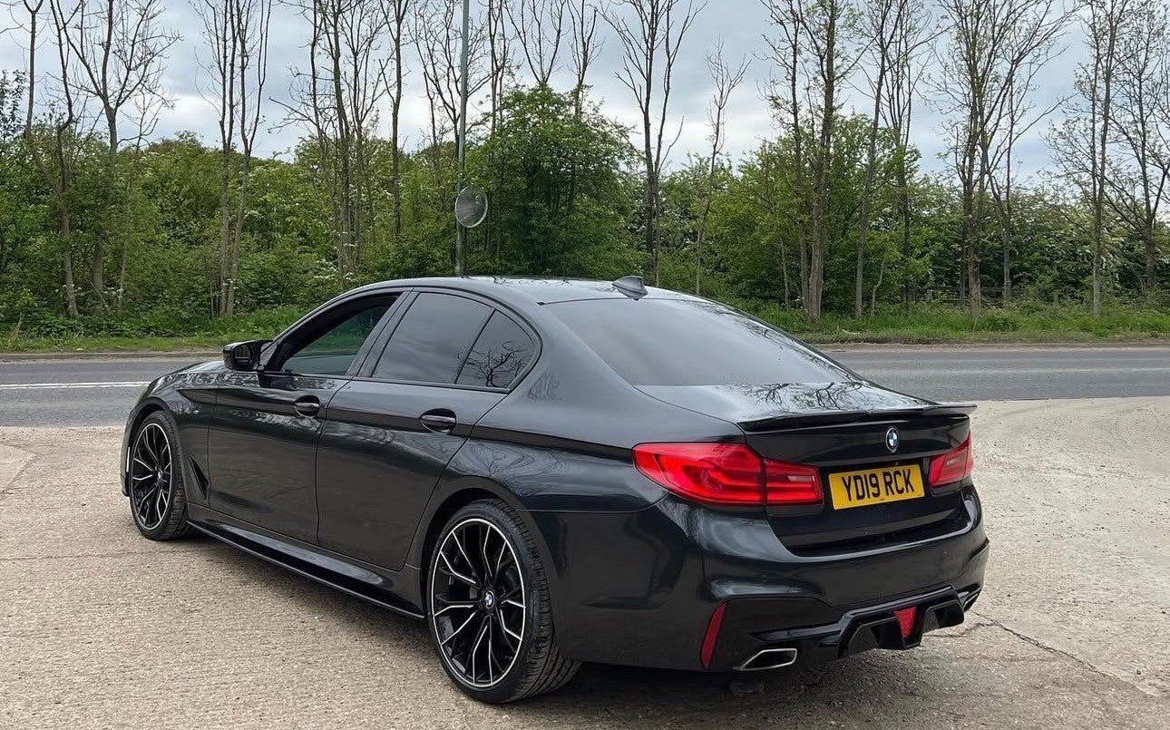 BMW 5 SERIES G30 2017 - 2019 M PERFORMANCE BODYKIT GLOSS BLACK F1 STYLE - Mod My Car UK