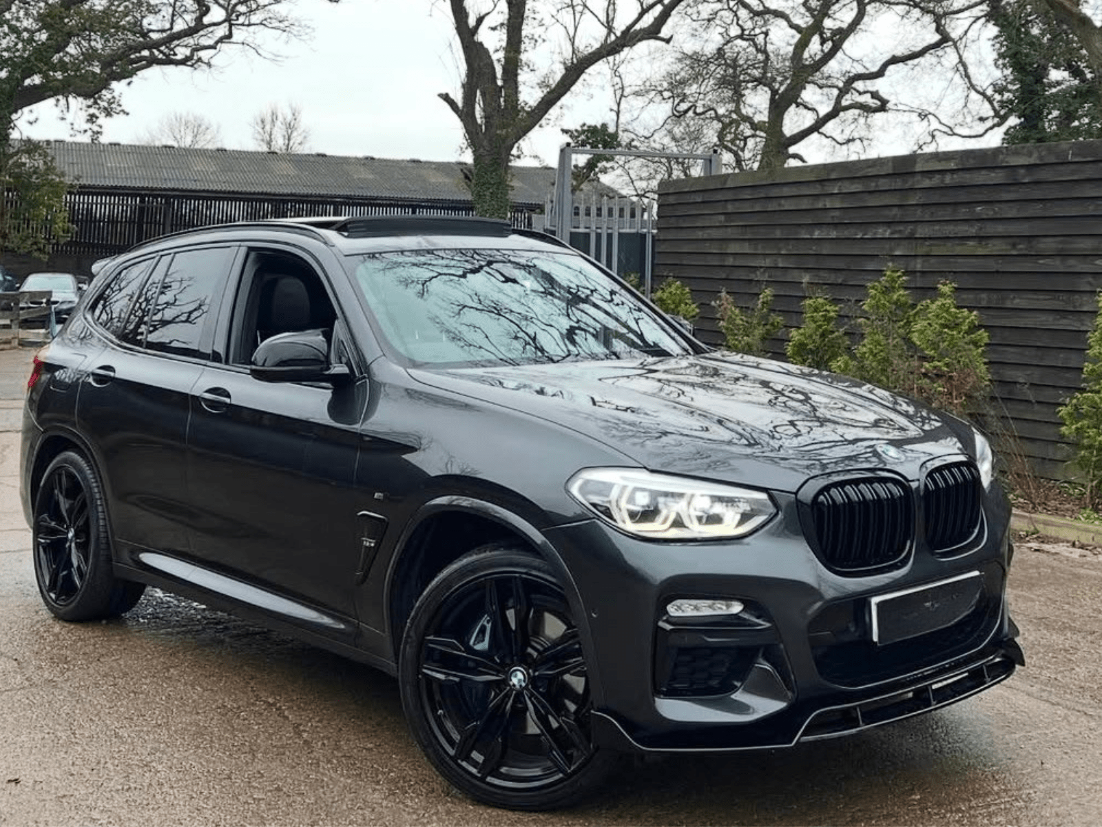 BMW X3 G01 BODYKIT QUAD STYLE DIFFUSER SPLITTER 2018+ GLOSS BLACK - Mod My Car UK