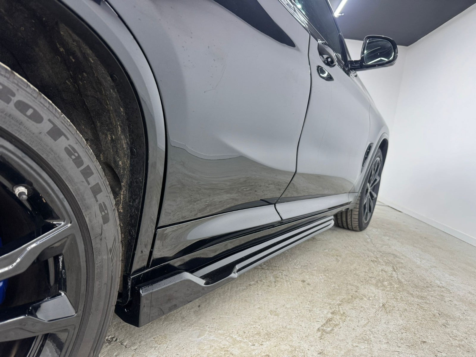 BMW X4M G02 BODYKIT PERFORMANCE STYLE G02 BODYKIT X4 GLOSS BLACK PRE - LCI 2018+ - Mod My Car UK