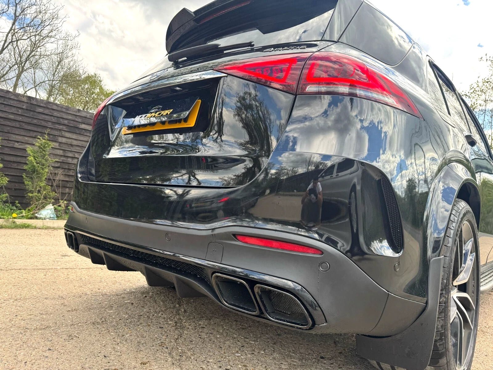 MERCEDES GLE63 REAR DIFFUSER W167 TAIL PIPES 2019+ GLOSS BLACK - Mod My Car UK